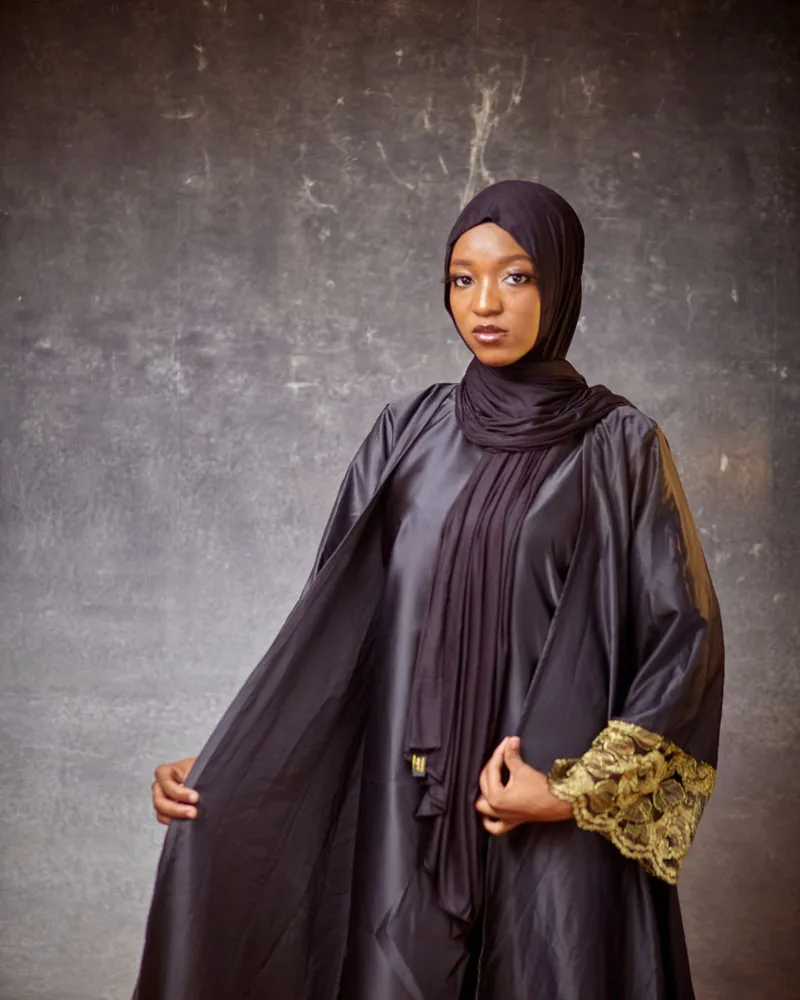 Abaya Nidha classique, vue 2